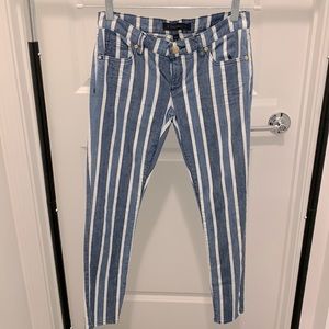 LIKE NEW - Juicy Couture Jeans (Skinny Crop)